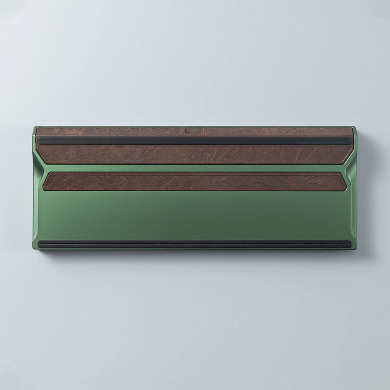 Eden R2 - Colors:Anodized Dark green - Layout:HHKB