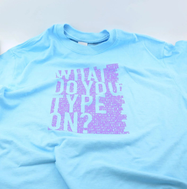 MK What do you type on? Frozen Llama T-Shirt - Size:2XL