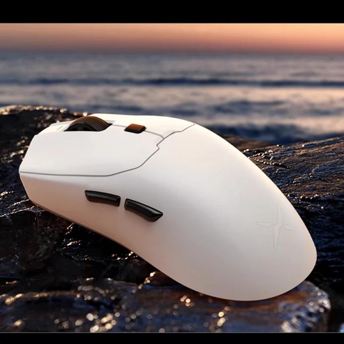 DELUX M700Pro/M700Ultra PAW3950 Wireless Mouse - Version:M700Pro - Color Option:White