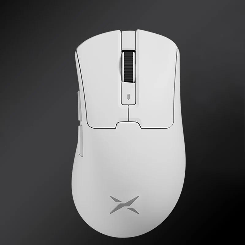 DELUX M900PRO Ergonomic 8K PAW3395 Wireless Gaming Mouse - Version:M900PRO(with 8k dongle&wireless charger) - Color Option:White